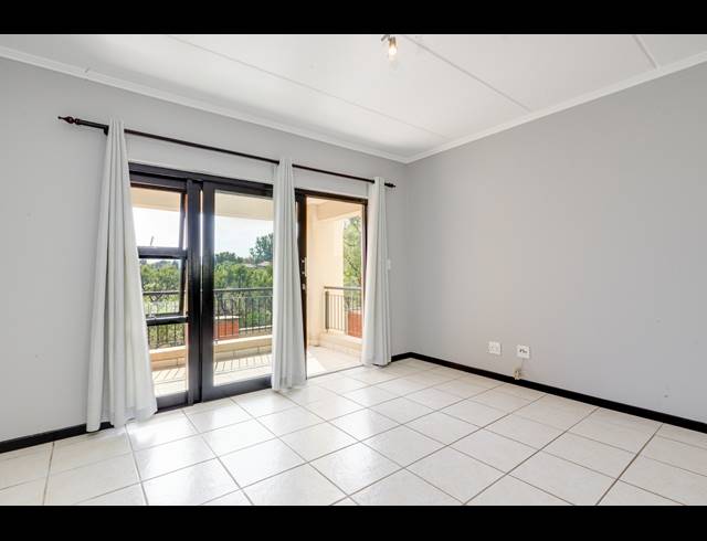 2 BEDROOM HOUSE FOR SALE IN SUNNINGHILL